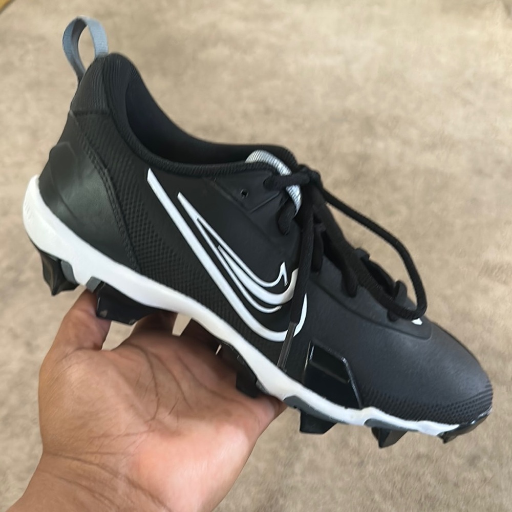 Nike Black and White Athletic Cleats
